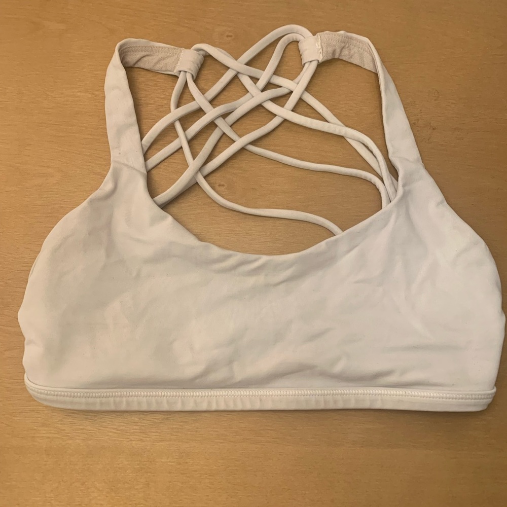 Lululemon sports bra